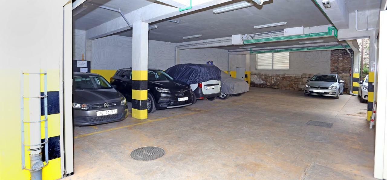 Luxury Apts Leone Split Centre المظهر الخارجي الصورة