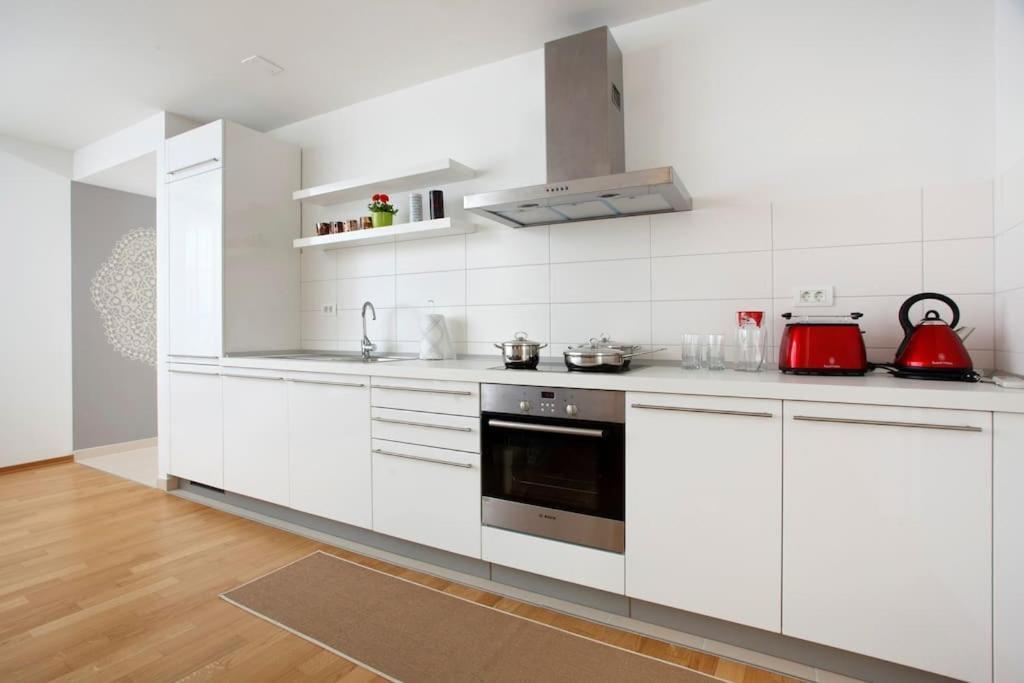 Luxury Apts Leone Split Centre المظهر الخارجي الصورة
